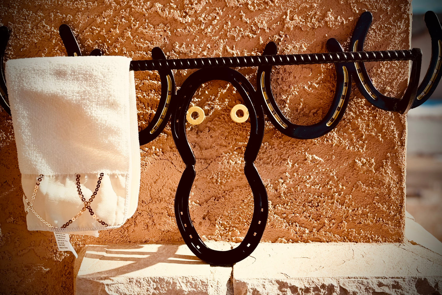Horseshoe Moose Towel Holder